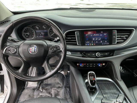 2020 Buick Enclave Essence