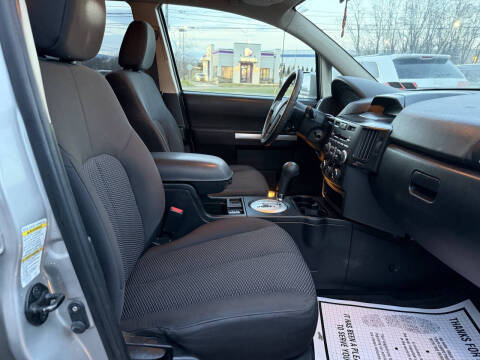 2010 Mitsubishi Endeavor LS