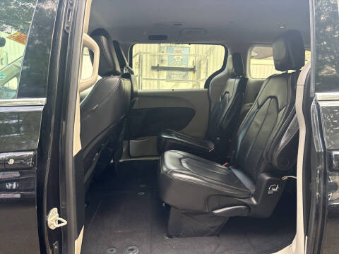2018 Chrysler Pacifica Touring L