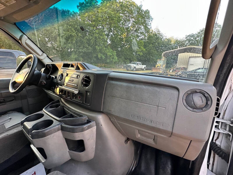 2013 Ford E-Series E-350 SD