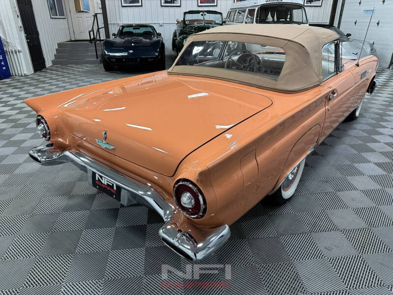 1957 Ford Thunderbird