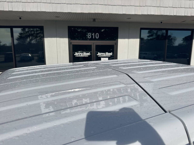 2025 Jeep Gladiator NightHawk