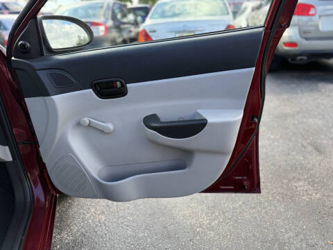 2009 Hyundai Accent GLS