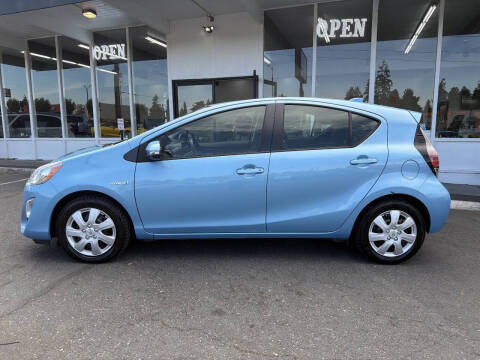 2015 Toyota Prius c Two