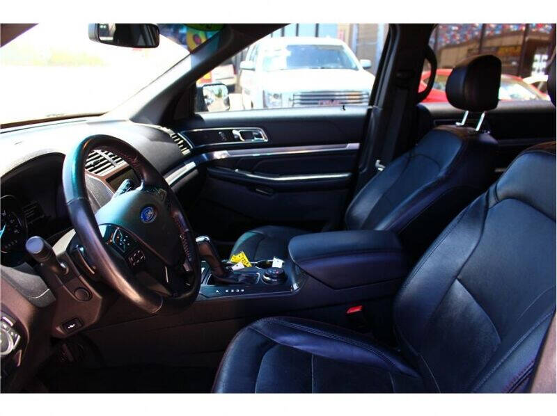 2017 Ford Explorer Sport