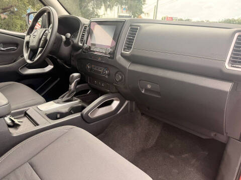 2022 Nissan Frontier S