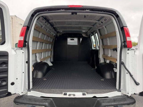 2024 GMC Savana 2500