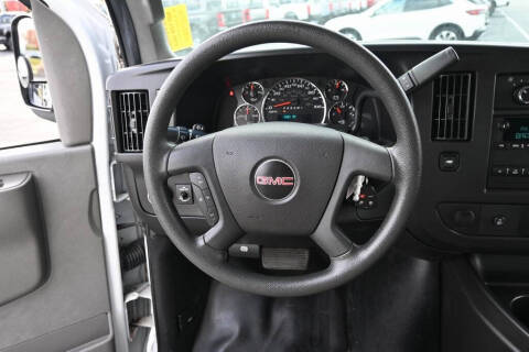 2017 GMC Savana 2500