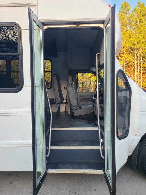 2016 Ford E-Series E-350 SD