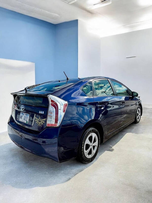 2013 Toyota Prius Two