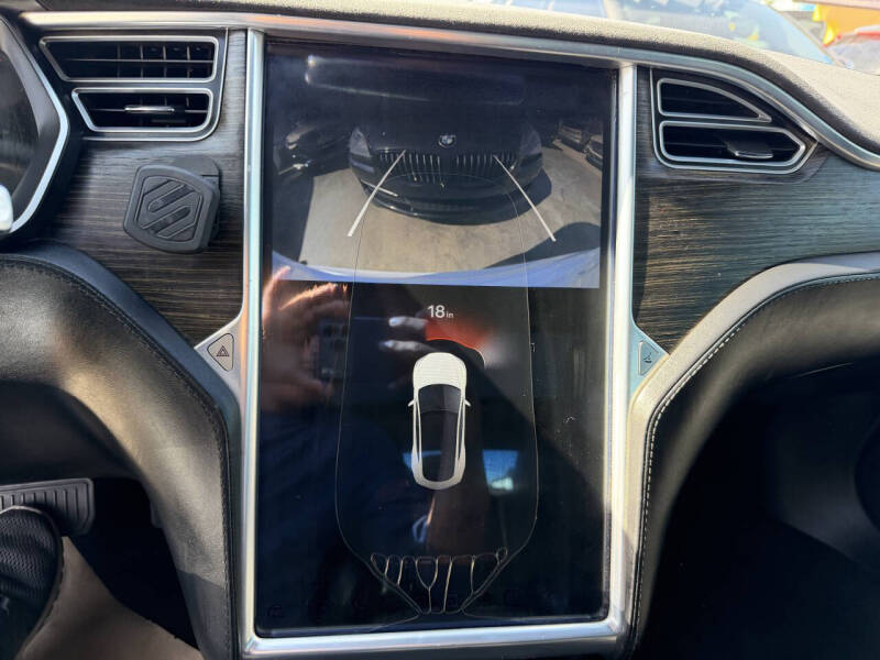 2015 Tesla Model S 85D