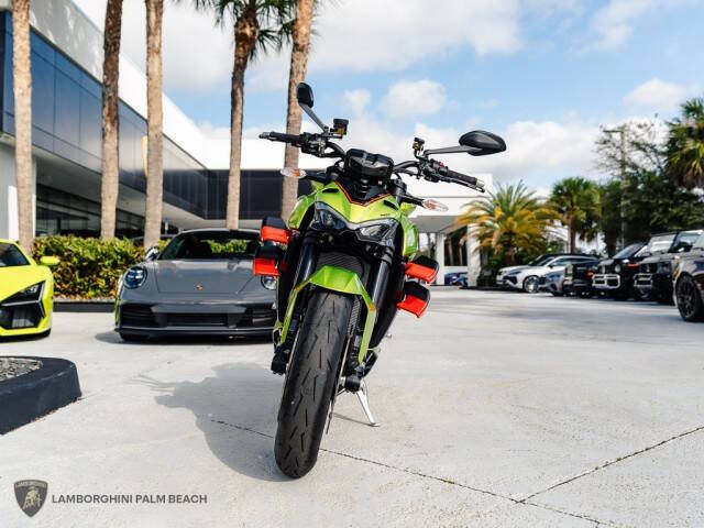 2023 Ducati STREETFIGHTER