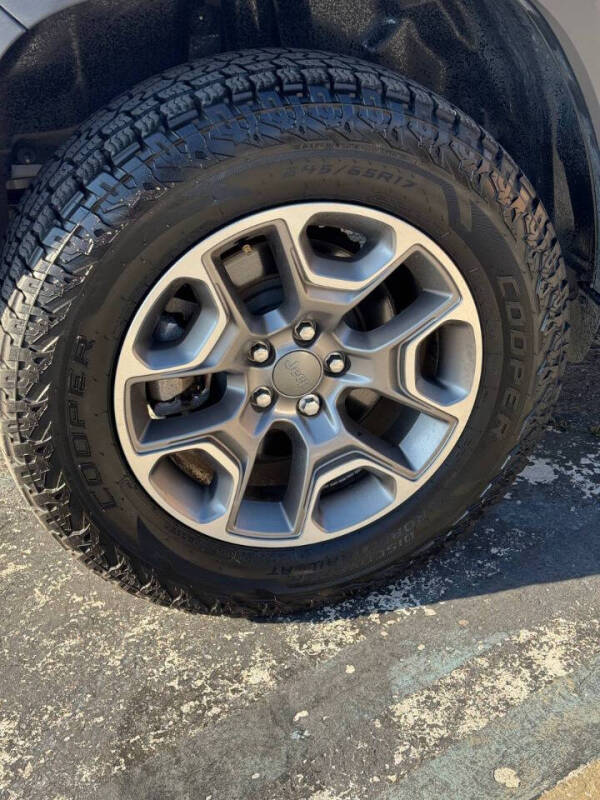 2022 Jeep Cherokee Trailhawk