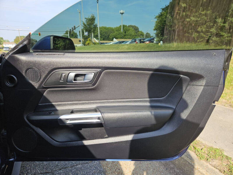 2019 Ford Mustang EcoBoost