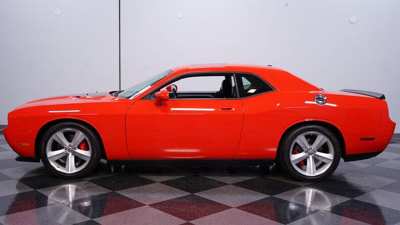 2008 Dodge Challenger SRT8