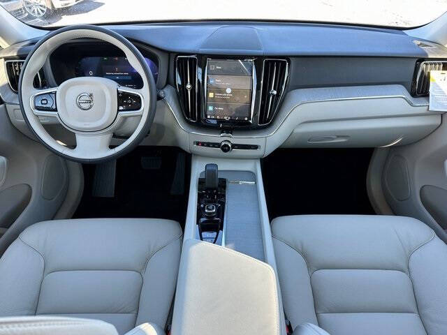 2025 Volvo XC60 T8 Plus Dark Theme