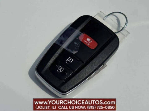 2022 Toyota Prius LE