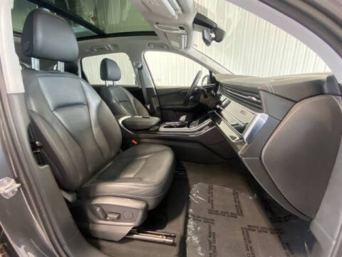 2023 Audi Q7 quattro Premium Plus 55 TFSI