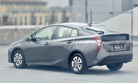 2017 Toyota Prius Two