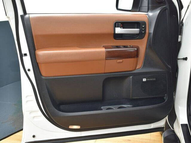 2016 Toyota Sequoia Platinum