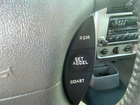 2004 Ford Explorer Sport Trac XLS