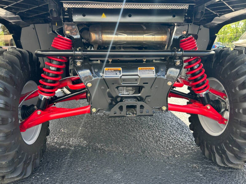 2024 Can-Am Defender HD10