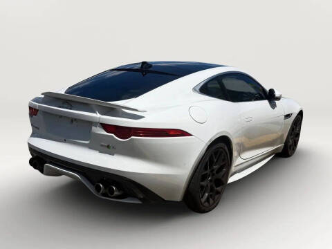 2017 Jaguar F-TYPE R