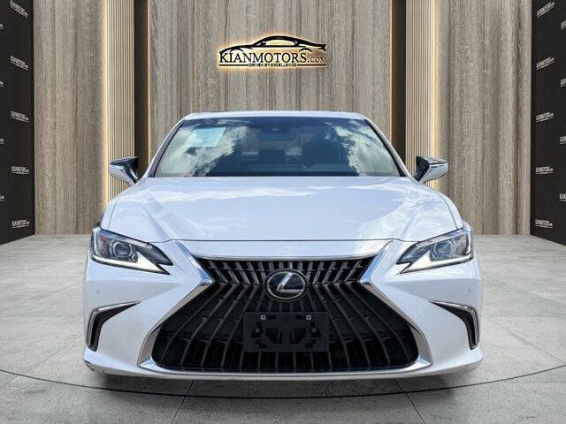 2022 Lexus ES 250