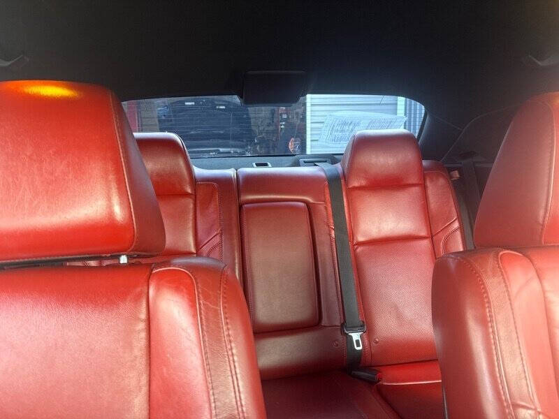 2015 Dodge Challenger SXT Plus