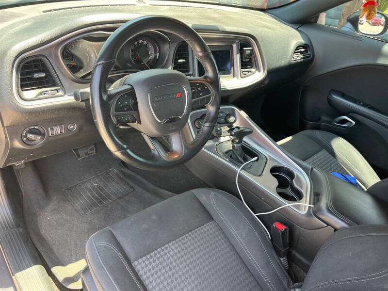 2019 Dodge Challenger SXT