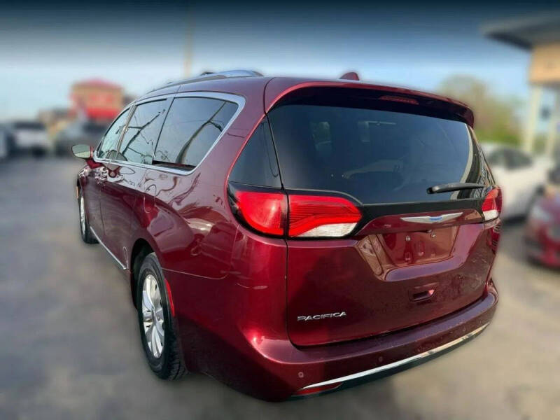 2018 Chrysler Pacifica Touring L