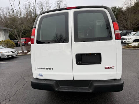 2018 GMC Savana 2500