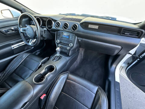 2015 Ford Mustang V6