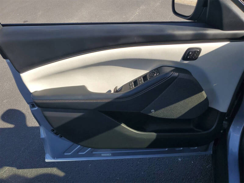 2022 Ford Mustang Mach-E Premium