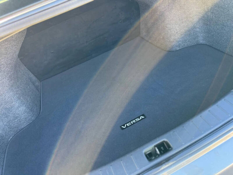 2013 Nissan Versa 1.6 S
