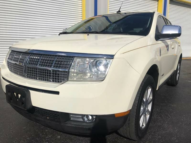 2008 Lincoln MKX for sale at RoMicco Cars and Trucks in Tampa FL