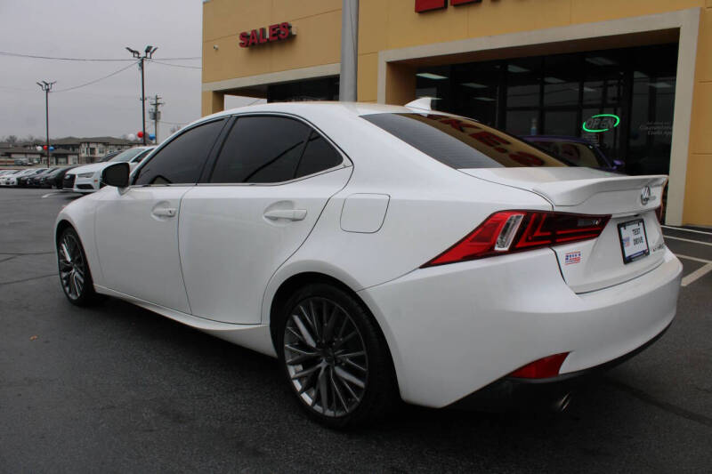 2016 Lexus IS 300