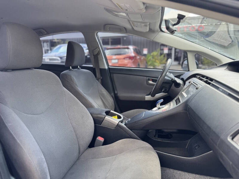 2014 Toyota Prius Two