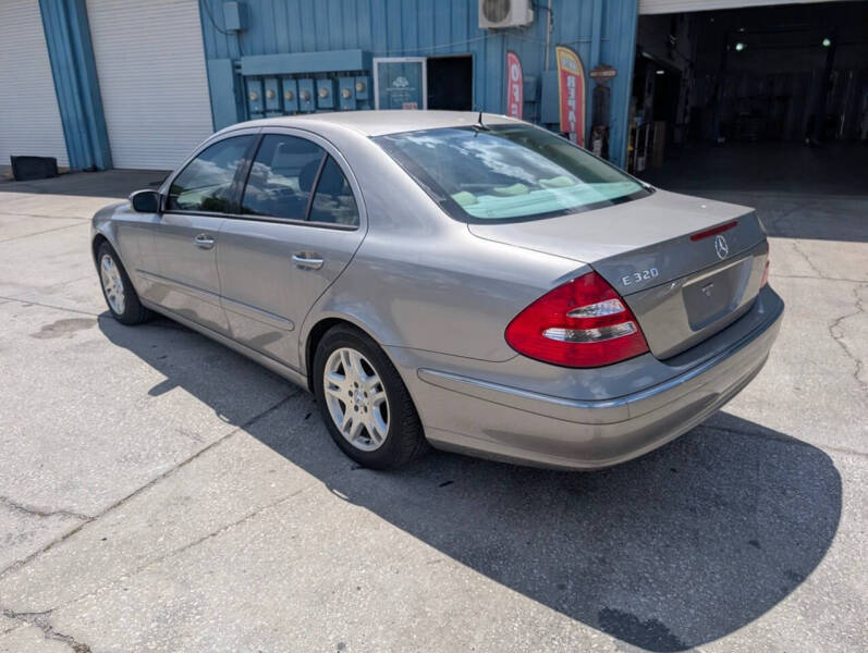 2004 Mercedes-Benz E-Class E 320