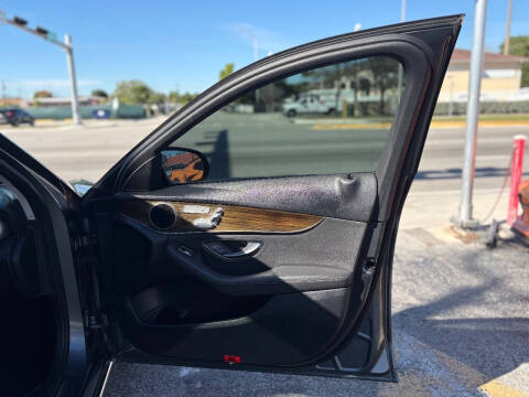 2019 Mercedes-Benz C-Class C 300