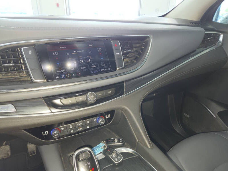 2020 Buick Enclave Essence