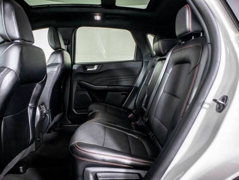 2025 Ford Escape Hybrid ST-Line Select