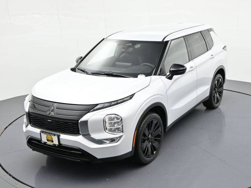 2026 Mitsubishi Outlander LE