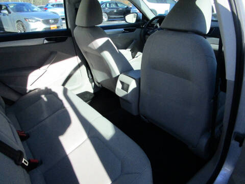 2017 Volkswagen Passat 1.8T S