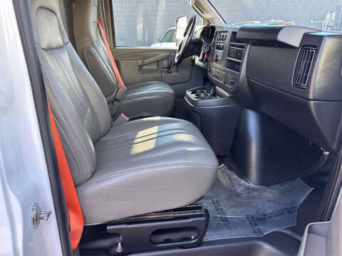 2023 Chevrolet Express 4500