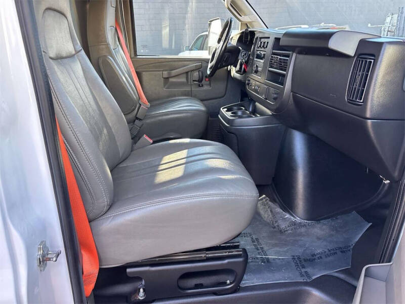 2023 Chevrolet Express 4500