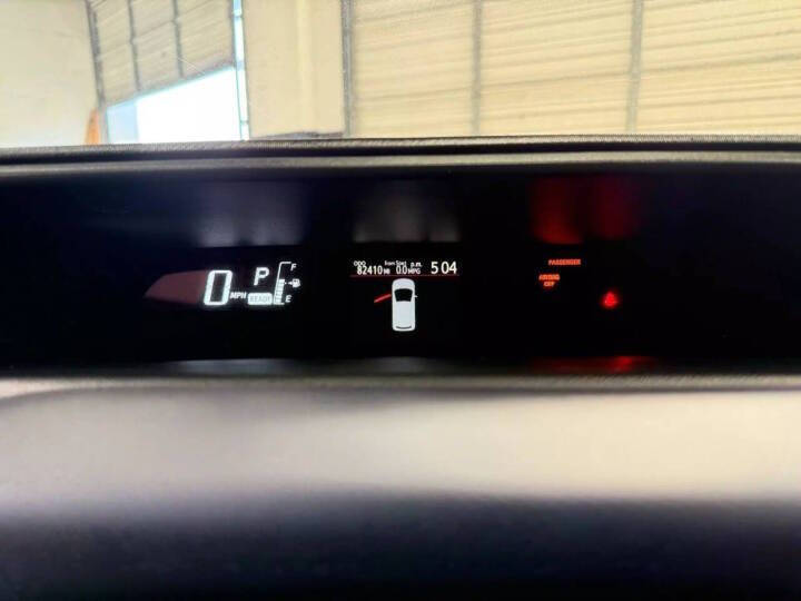 2016 Toyota Prius c Two