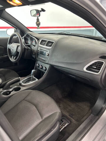 2013 Dodge Avenger SE