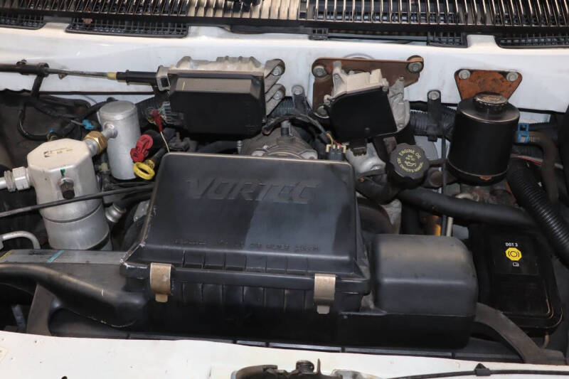 2002 Chevrolet Astro LS