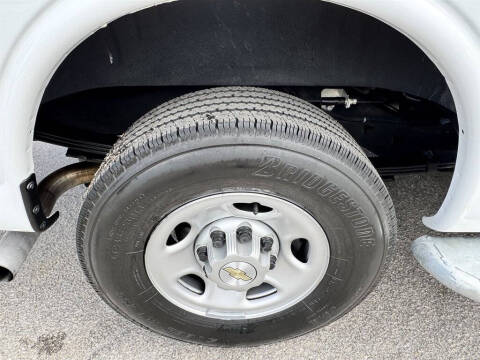 2023 Chevrolet Express 2500